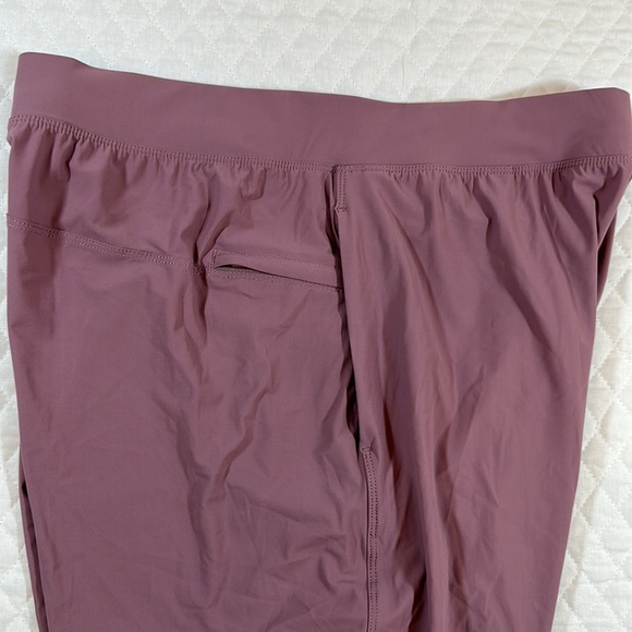 All In Motion Mens Joggers. Size Large. Soft Maroon. NWOT. Light Weight. - Picture 7 of 9